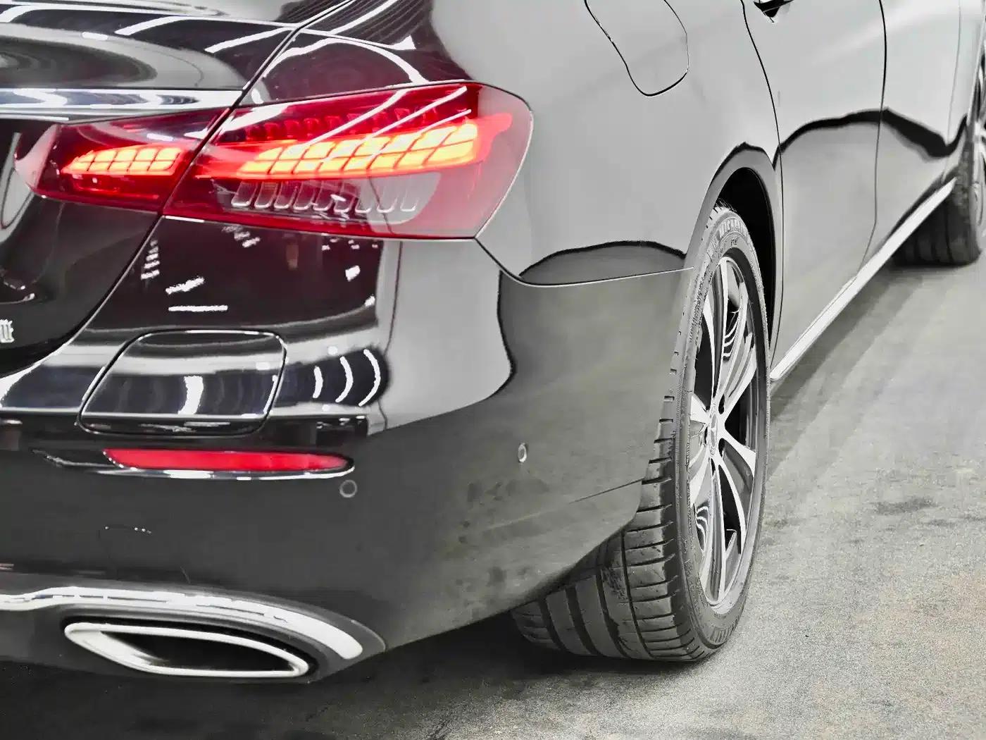 Mercedes-Benz E-Class PHEV 2022 E 350 e L Plug-in Hybrid Sedan — миниатюра 8