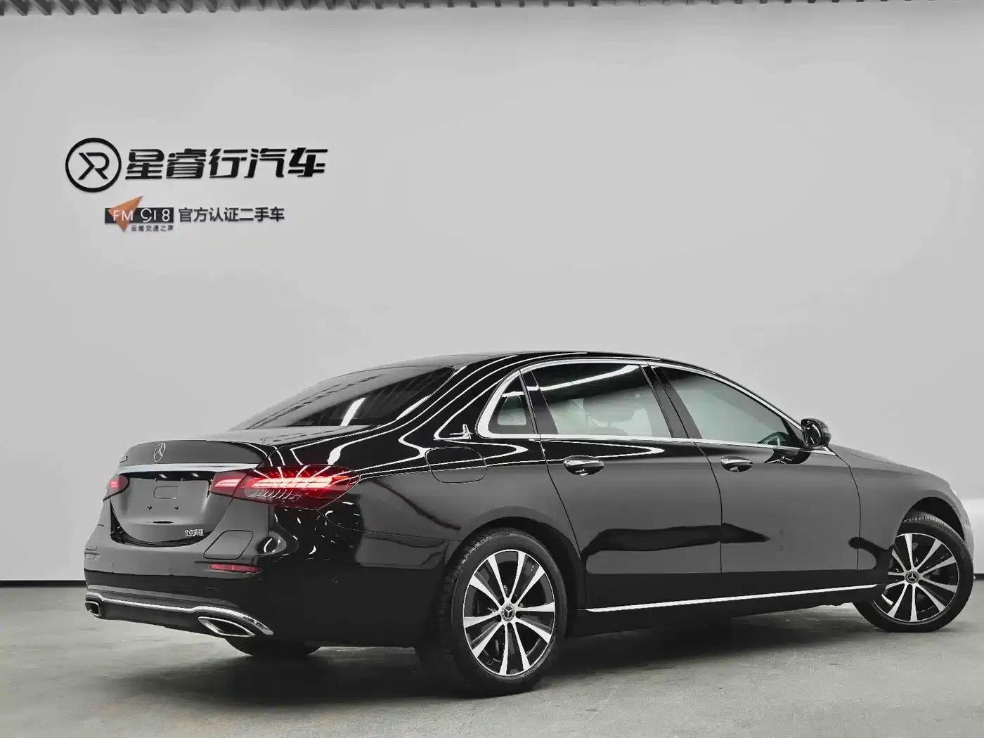 Mercedes-Benz E-Class PHEV 2022 E 350 e L Plug-in Hybrid Sedan — миниатюра 9