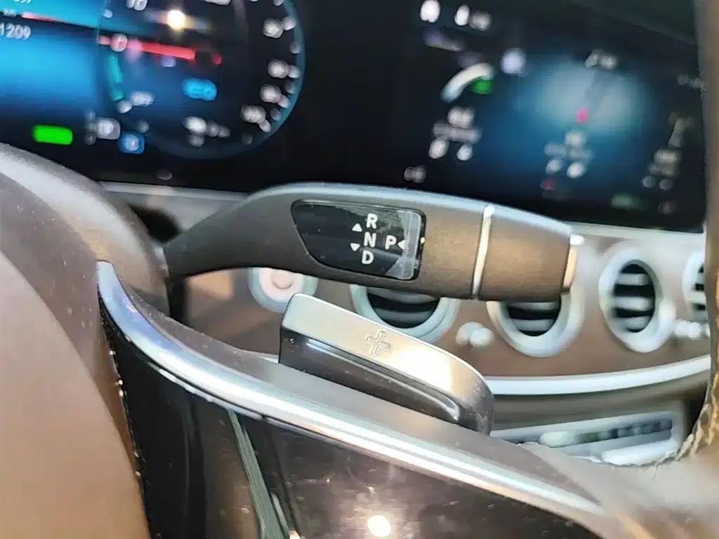 Mercedes-Benz E-Class PHEV 2022 Facelift E 350 e L Plug-in Hybrid Sedan — миниатюра 14
