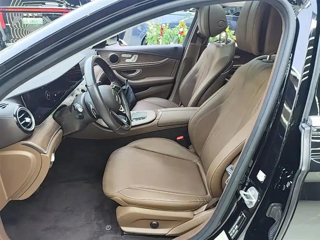 Mercedes-Benz E-Class PHEV 2022 Facelift E 350 e L Plug-in Hybrid Sedan — миниатюра 15