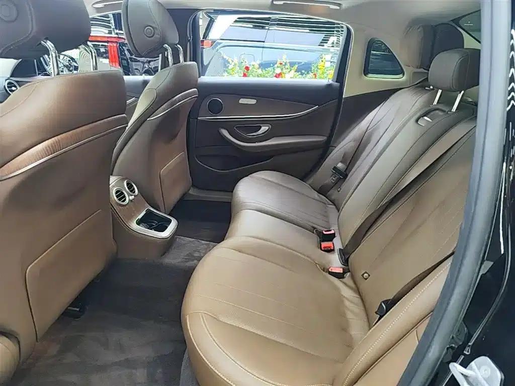 Mercedes-Benz E-Class PHEV 2022 Facelift E 350 e L Plug-in Hybrid Sedan — миниатюра 17