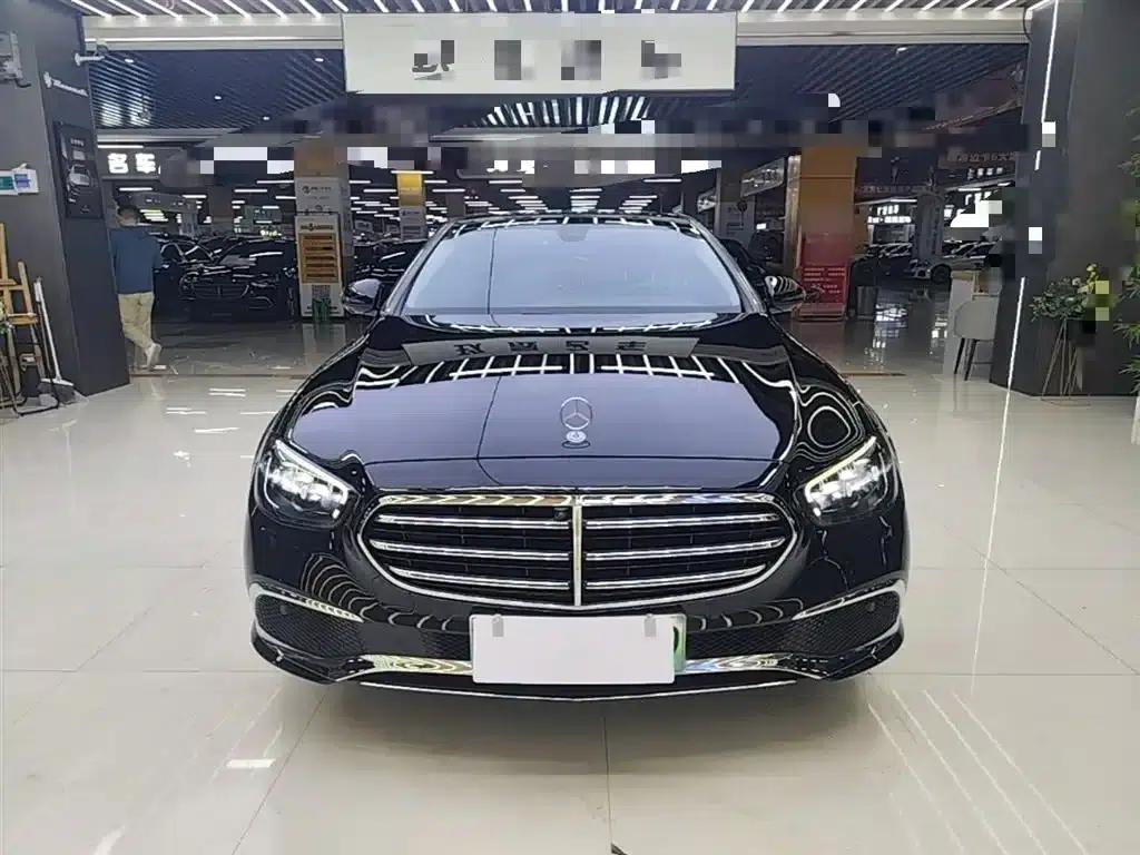 Mercedes-Benz E-Class PHEV 2022 Facelift E 350 e L Plug-in Hybrid Sedan — миниатюра 3