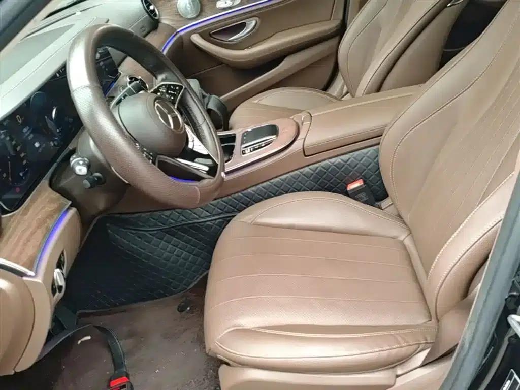 Mercedes-Benz E-Class PHEV 2023 E 350 e L Plug-in Hybrid Sedan — миниатюра 15