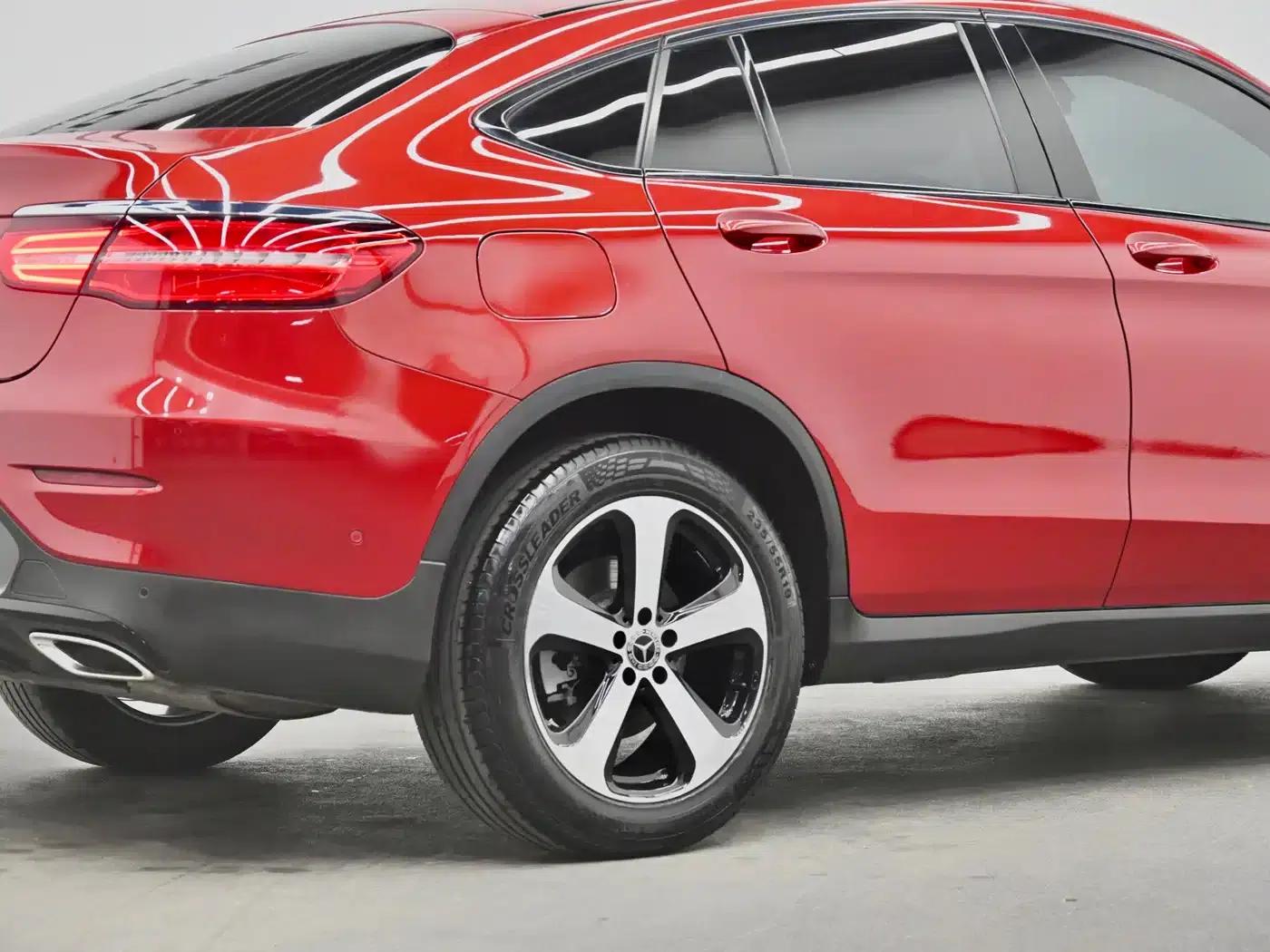 Mercedes-Benz GLC Coupe 2019 GLC 200 4MATIC Coupe SUV — миниатюра 31