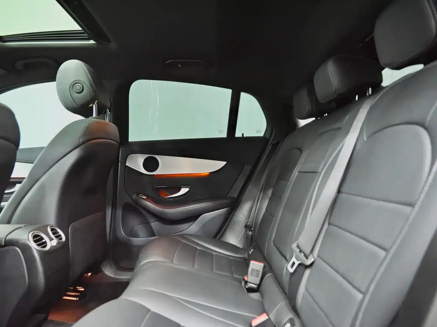 Mercedes-Benz GLC Coupe 2019 GLC 200 4MATIC Coupe SUV — миниатюра 8