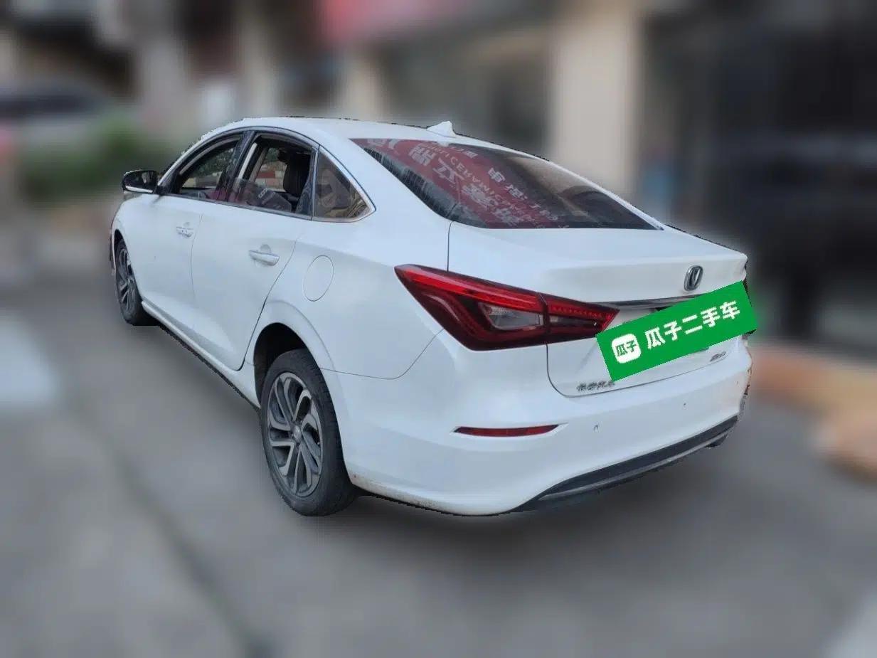 CHANGAN Eado New Energy 2019 EV460 Smart Edition — миниатюра 4