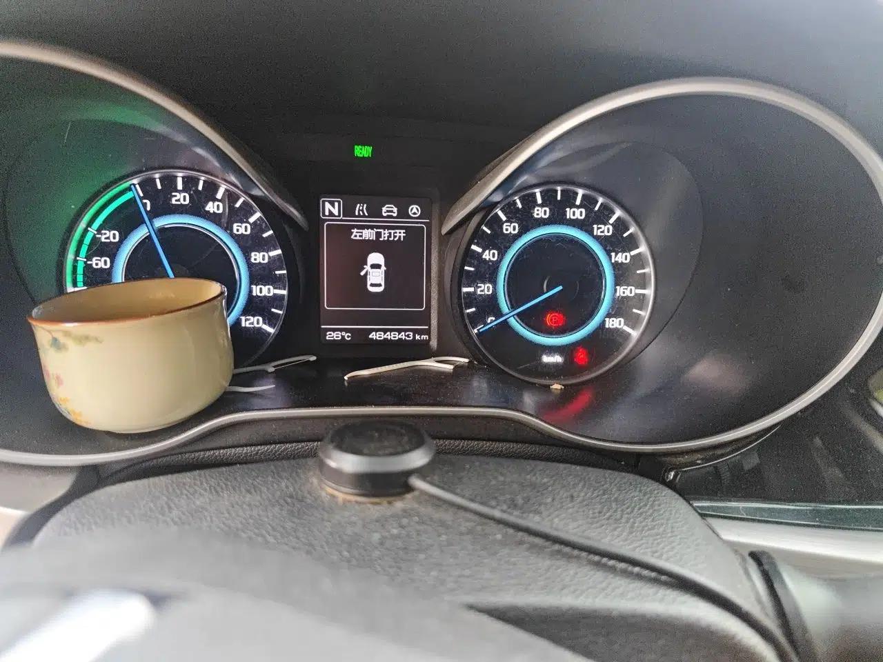 CHANGAN Eado New Energy 2019 EV460 Smart Edition — миниатюра 13