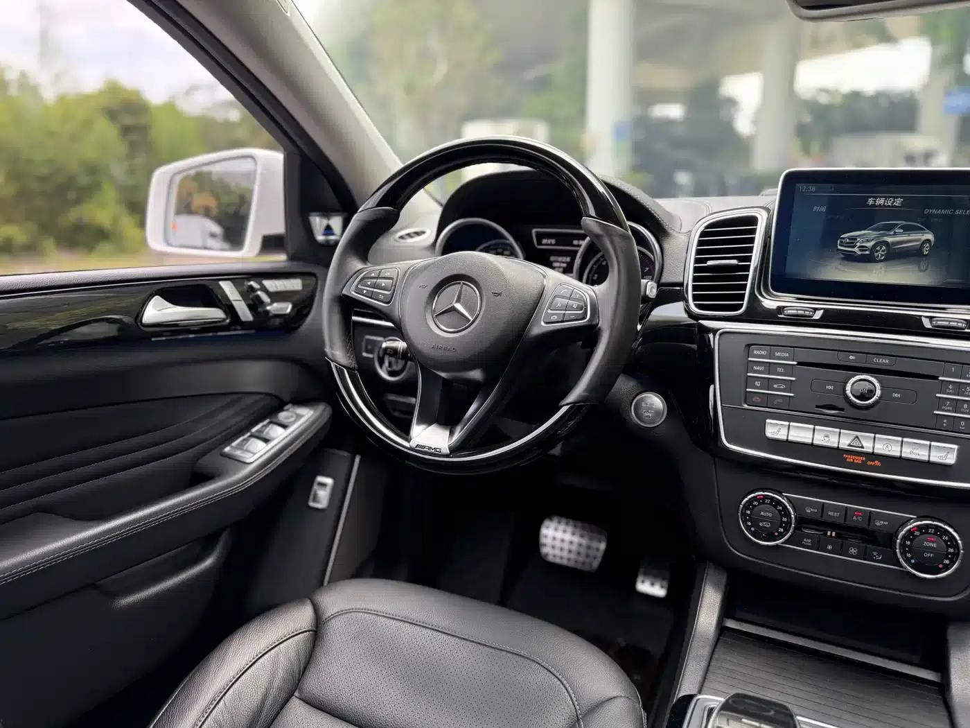 2015 Mercedes-Benz GLE Coupe, GLE 400 4MATIC Coupe SUV — миниатюра 12
