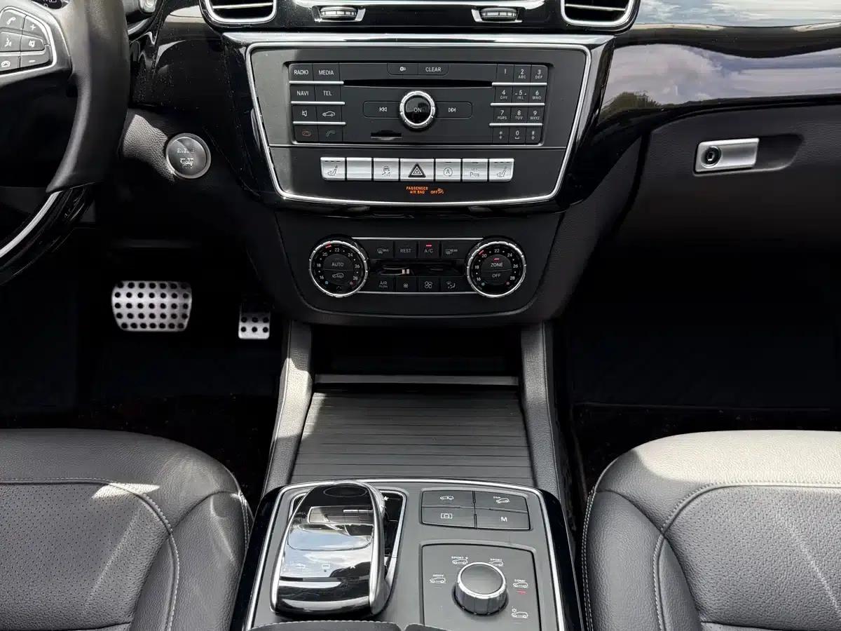 2015 Mercedes-Benz GLE Coupe, GLE 400 4MATIC Coupe SUV — миниатюра 13