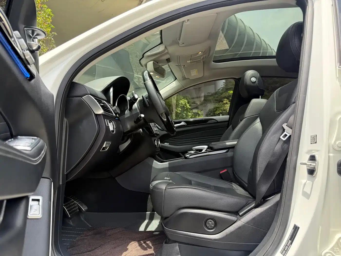 2015 Mercedes-Benz GLE Coupe, GLE 400 4MATIC Coupe SUV — миниатюра 15