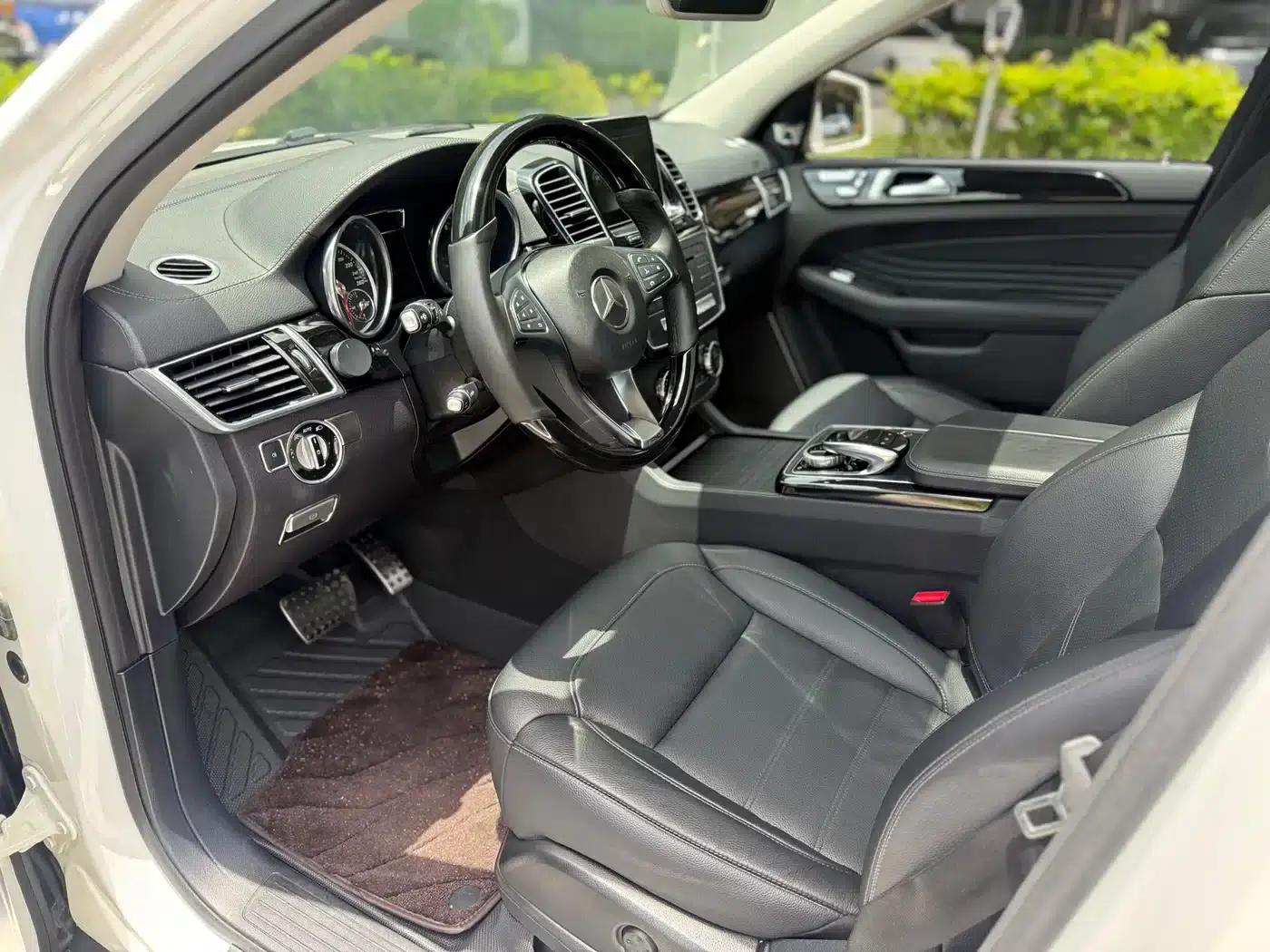 2015 Mercedes-Benz GLE Coupe, GLE 400 4MATIC Coupe SUV — миниатюра 16