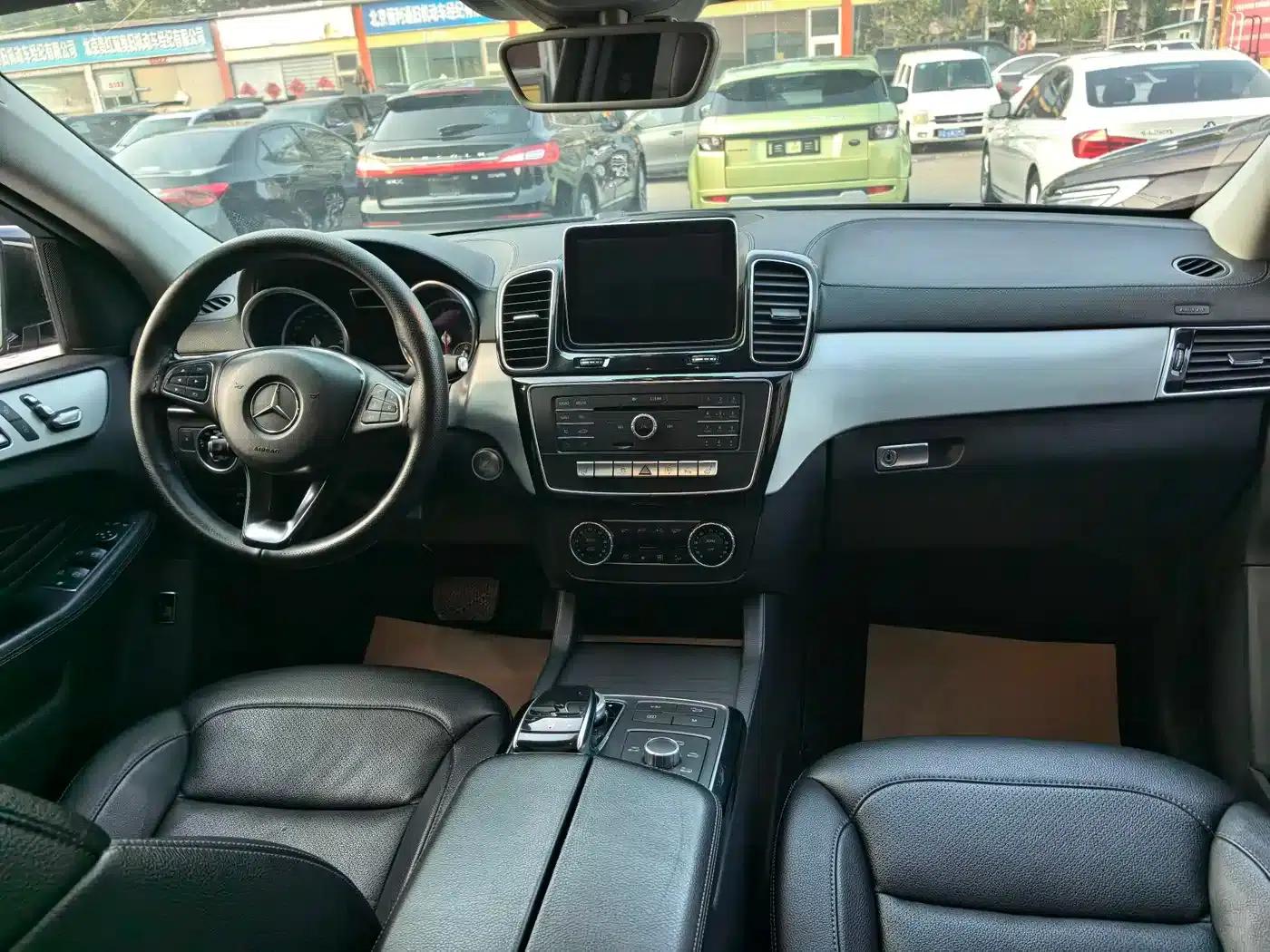 2015 Mercedes-Benz GLE Coupe, GLE 400 4MATIC Coupe SUV — миниатюра 16