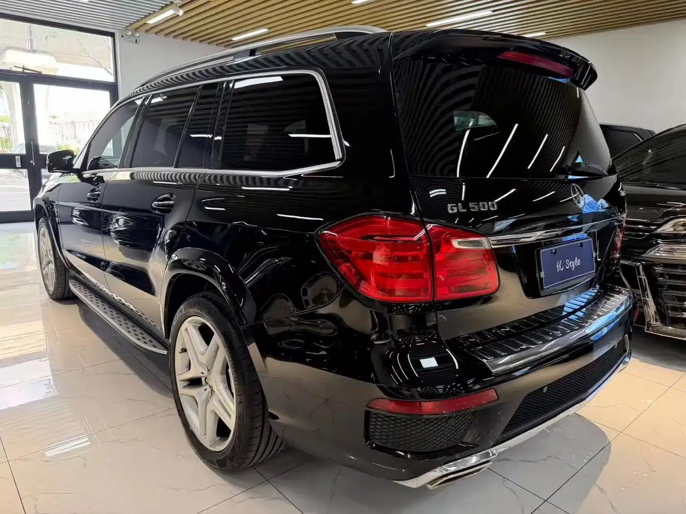 Mercedes-Benz GL-Class 2013 GL 500 4MATIC — миниатюра 4