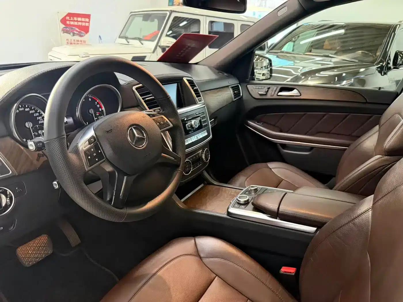 Mercedes-Benz GL-Class 2013 GL 500 4MATIC — миниатюра 5