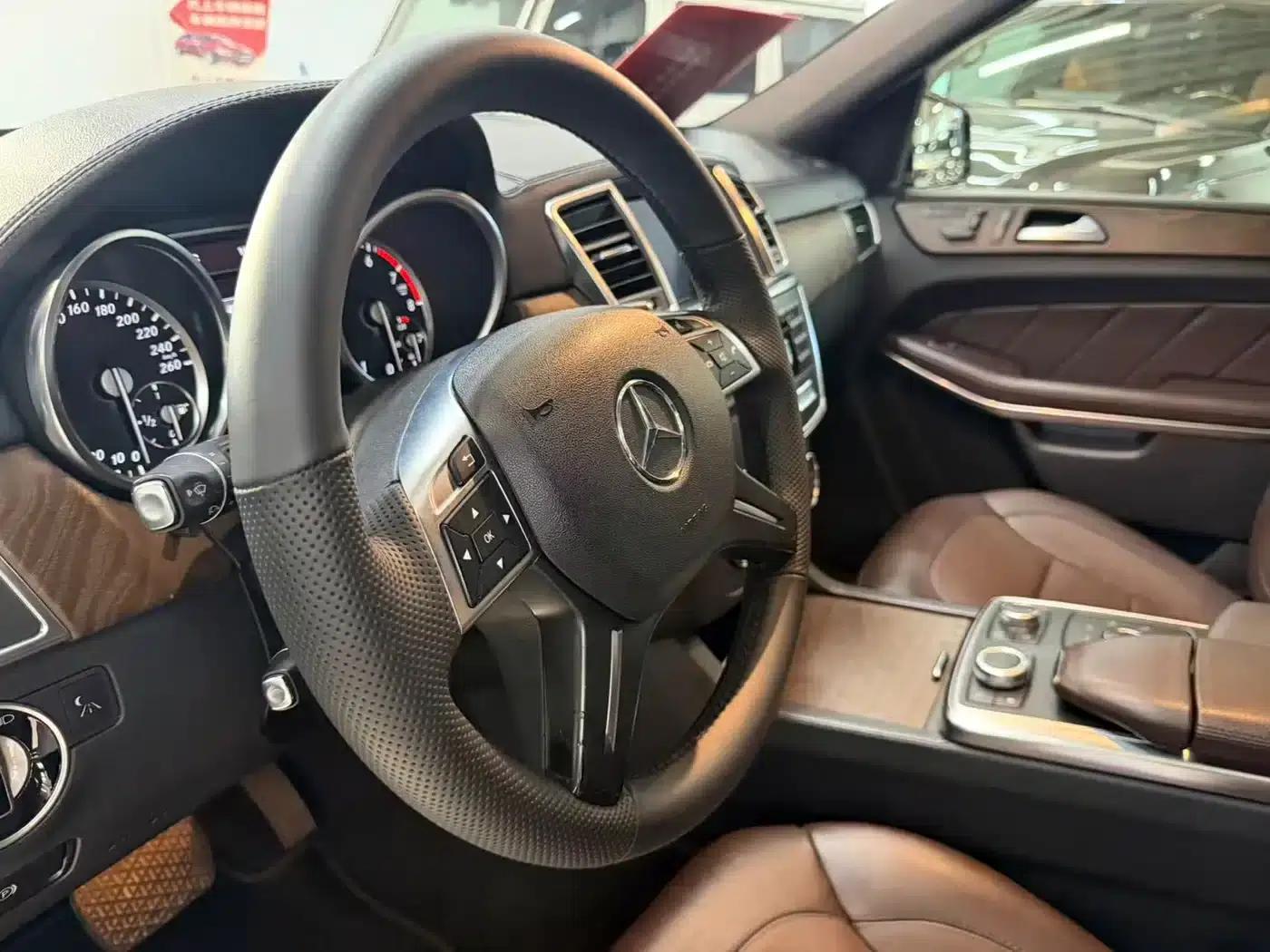 Mercedes-Benz GL-Class 2013 GL 500 4MATIC — миниатюра 6