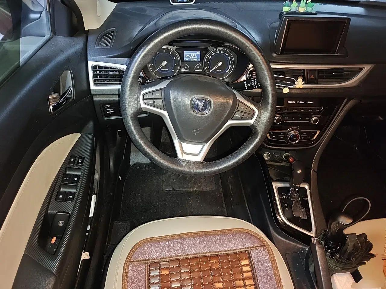 CHANGAN Alsvin V7 2015 1.6L Automatic Enjoyment Model China IV Standard — миниатюра 11