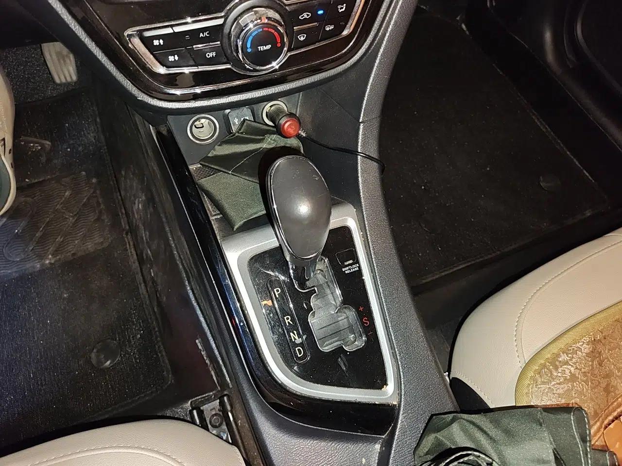 CHANGAN Alsvin V7 2015 1.6L Automatic Enjoyment Model China IV Standard — миниатюра 15