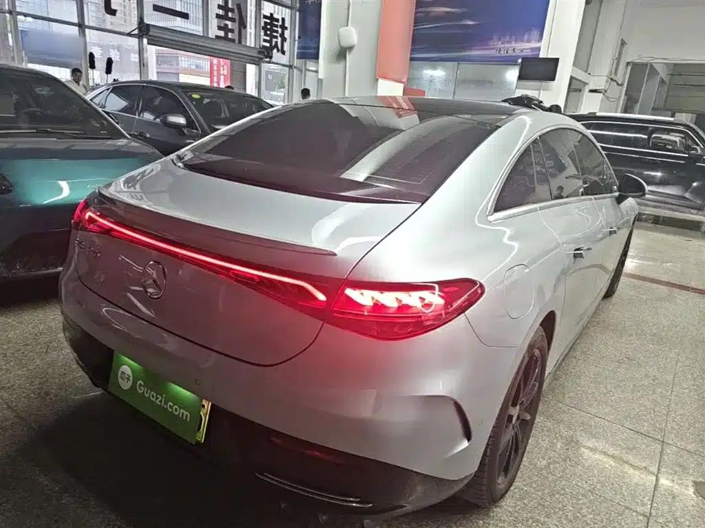 Mercedes-Benz EQE 2022 350 Pioneer Edition — миниатюра 7
