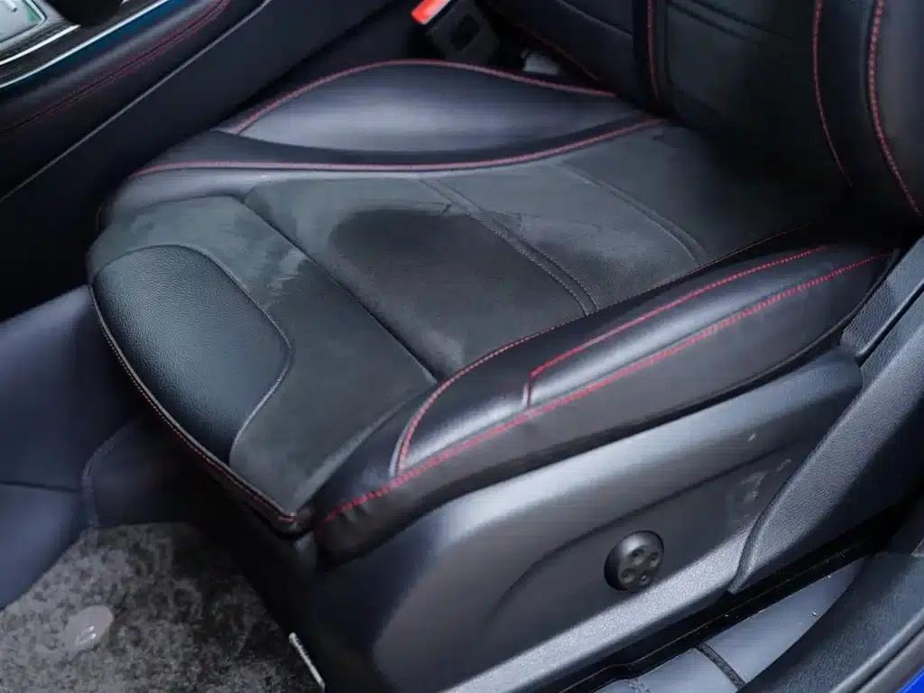 2017 Mercedes-Benz GLC AMG 43 4MATIC — миниатюра 24