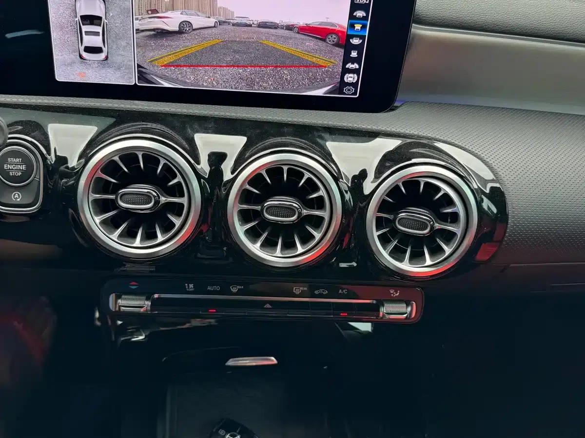 2024 Mercedes-Benz CLA AMG 35 4MATIC — миниатюра 20