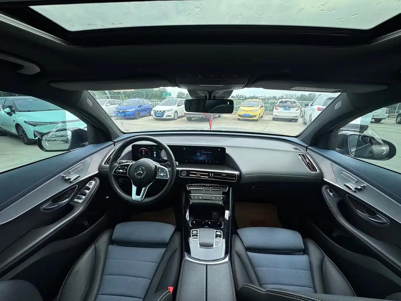 Mercedes-Benz EQC 2021 Model EQC 350 4MATIC — миниатюра 13