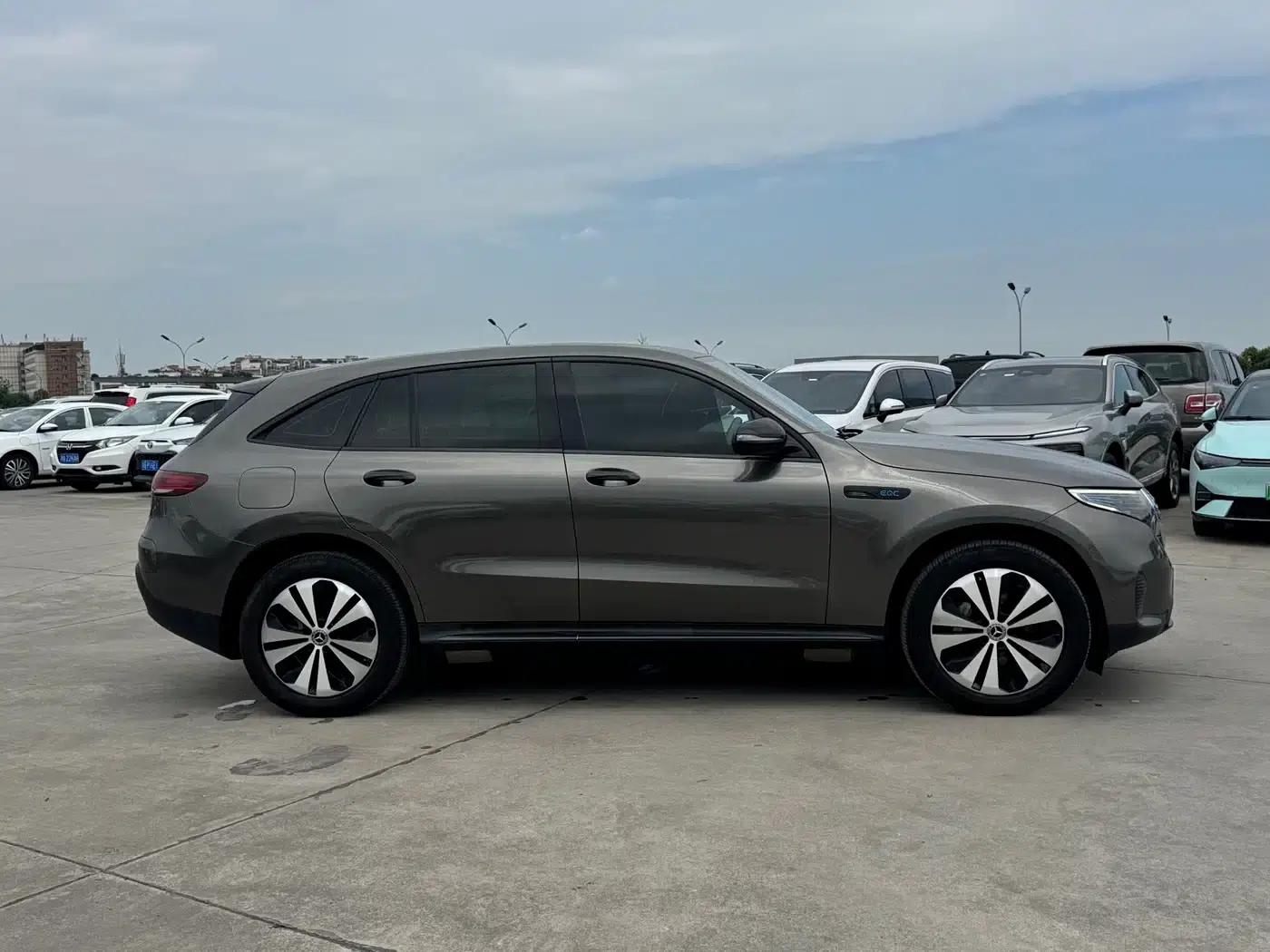 Mercedes-Benz EQC 2021 Model EQC 350 4MATIC — миниатюра 4