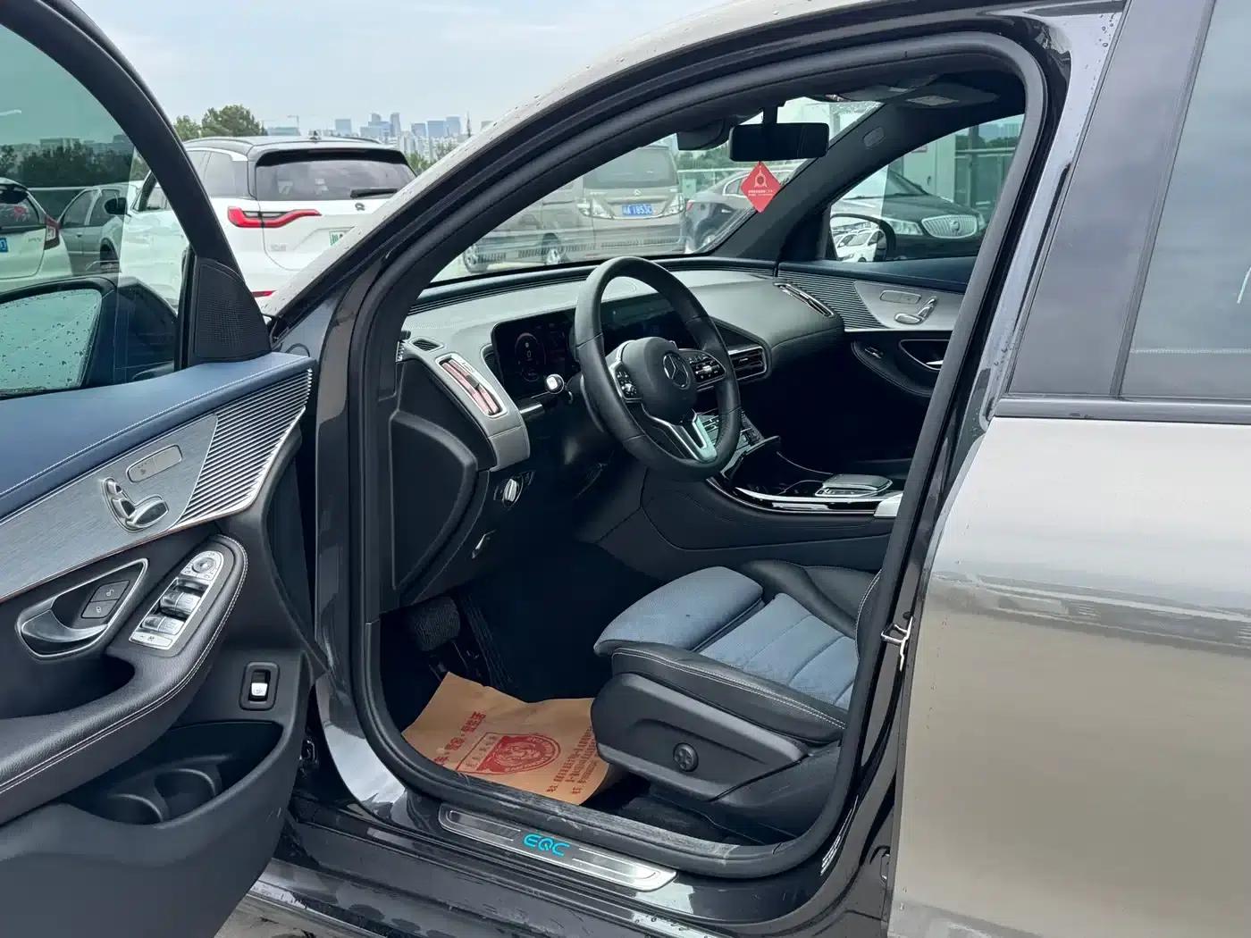 Mercedes-Benz EQC 2021 Model EQC 350 4MATIC — миниатюра 9
