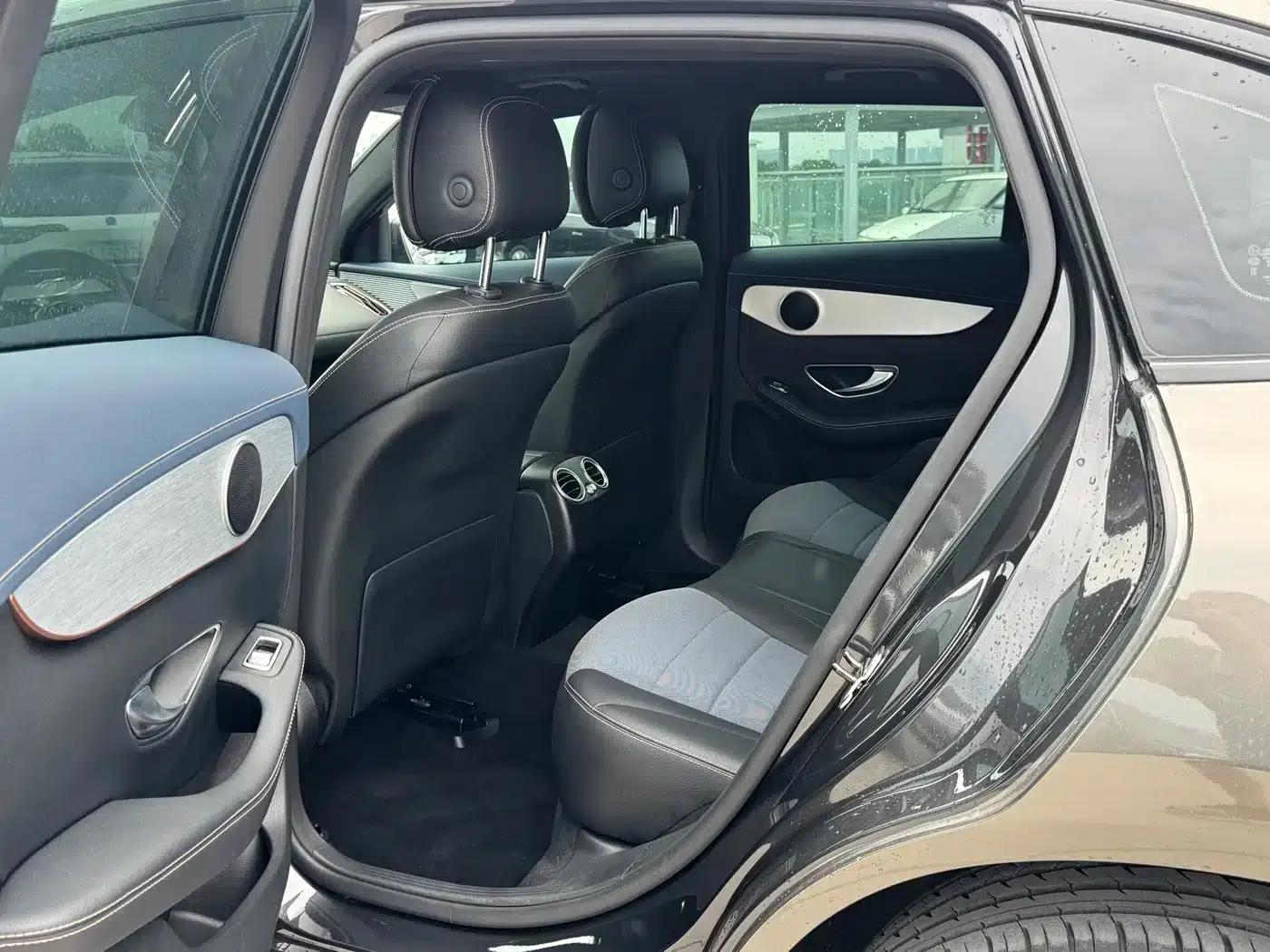Mercedes-Benz EQC 2021 Model EQC 350 4MATIC — миниатюра 10