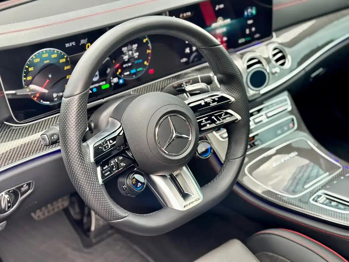 2022 Mercedes-Benz E-Class AMG 53 4MATIC+ — миниатюра 17