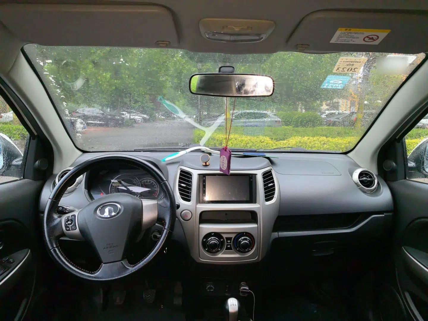 Great Wall M4 2012 1.5L Manual Luxury Version — миниатюра 10