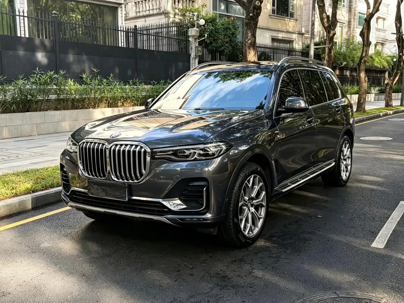 BMW X7 2019 xDrive40i Leading Luxury Package — миниатюра 1