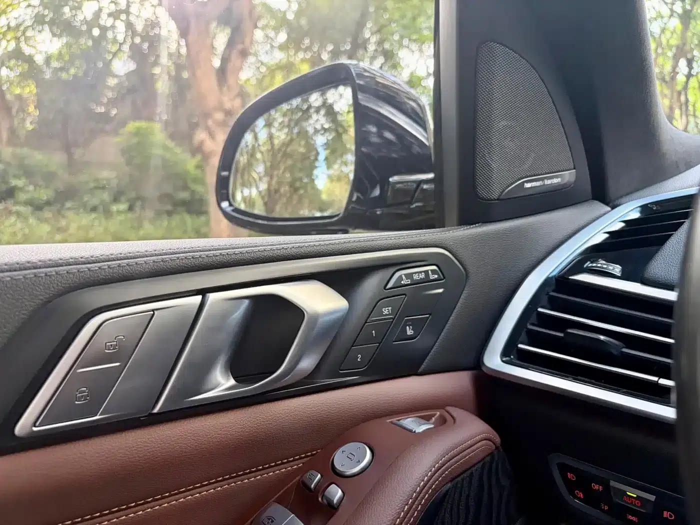 BMW X7 2019 xDrive40i Leading Luxury Package — миниатюра 12