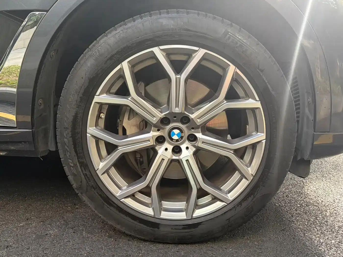 BMW X7 2019 xDrive40i Leading Luxury Package — миниатюра 18