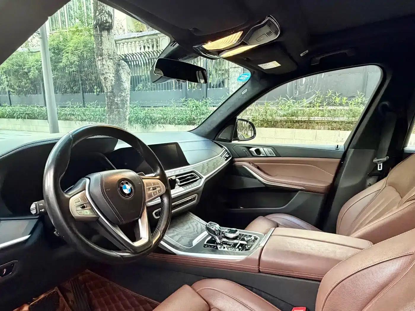 BMW X7 2019 xDrive40i Leading Luxury Package — миниатюра 4