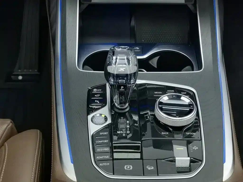 BMW X7 2022 xDrive40i Leading Luxury Package — миниатюра 13