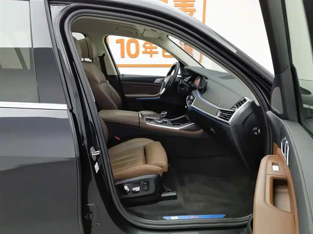 BMW X7 2022 xDrive40i Leading Luxury Package — миниатюра 23