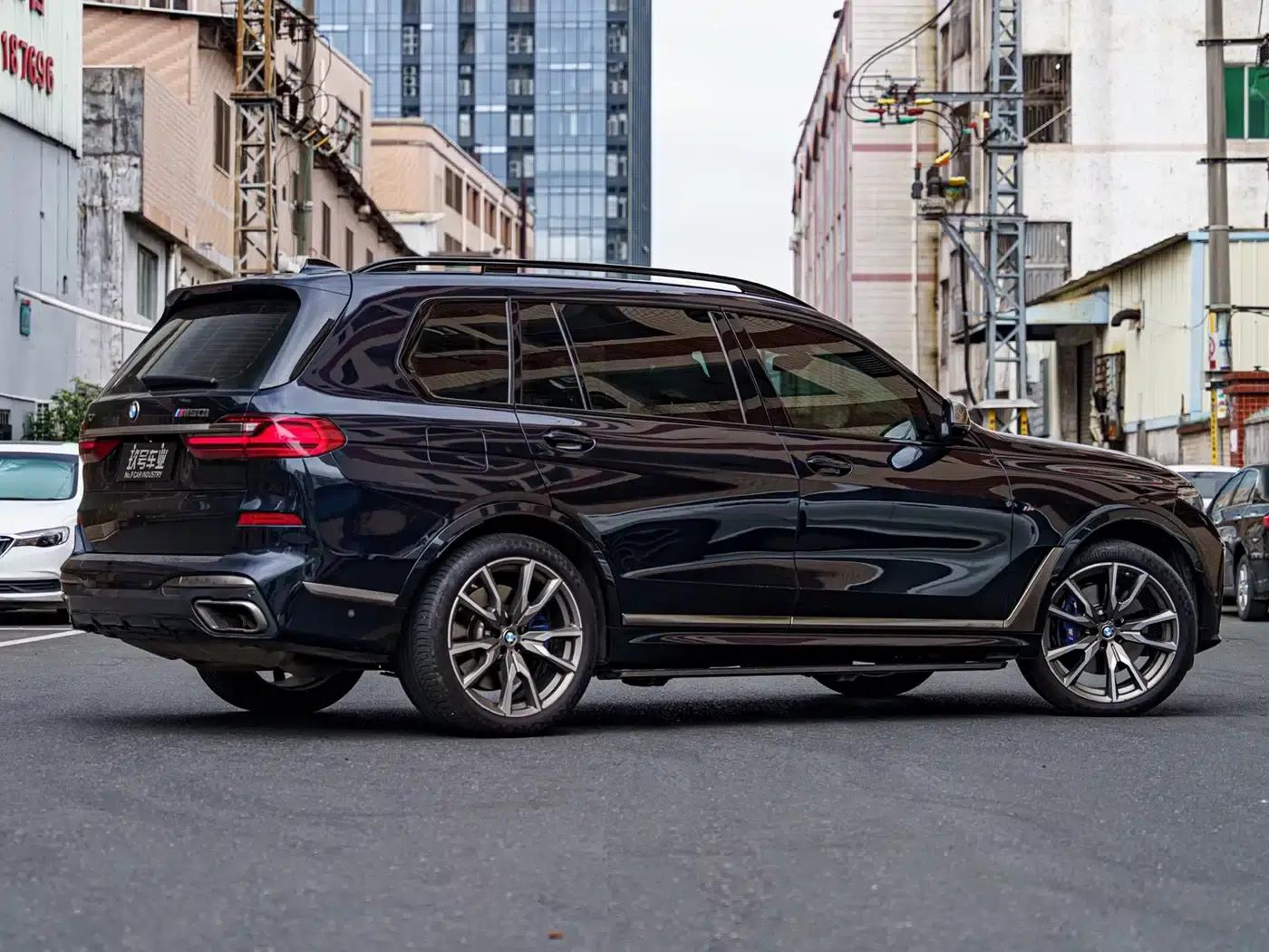 BMW X7 2022 xDrive M50i — миниатюра 3
