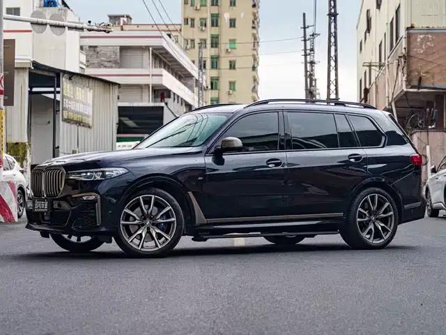 BMW X7 2022 xDrive M50i