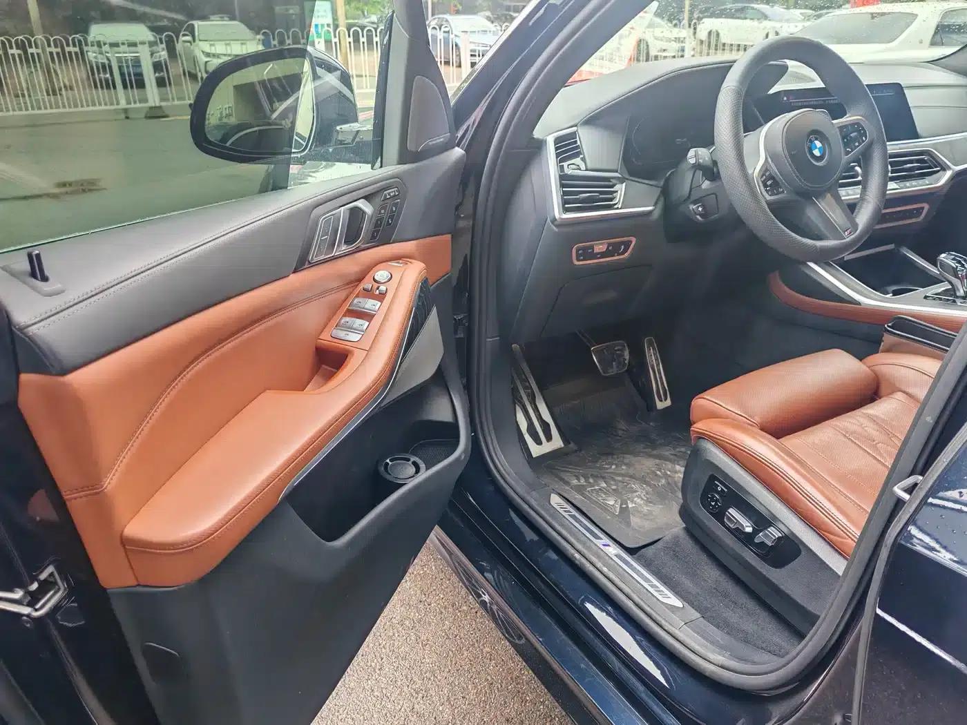 BMW X7 2022 xDrive40i M Sport Package — миниатюра 3