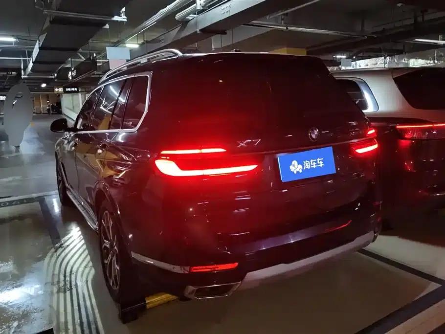 BMW X7 2024 xDrive40i Leading Luxury Package — миниатюра 3