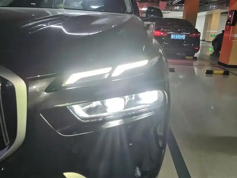 BMW X7 2024 xDrive40i Leading Luxury Package — миниатюра 5