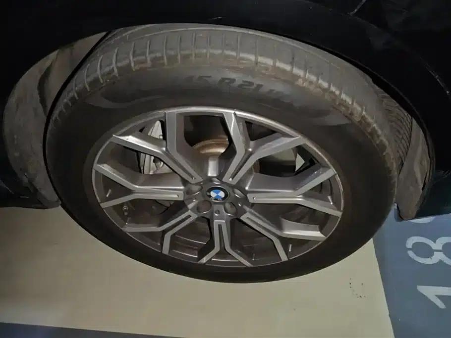 BMW X7 2024 xDrive40i Leading Luxury Package — миниатюра 6