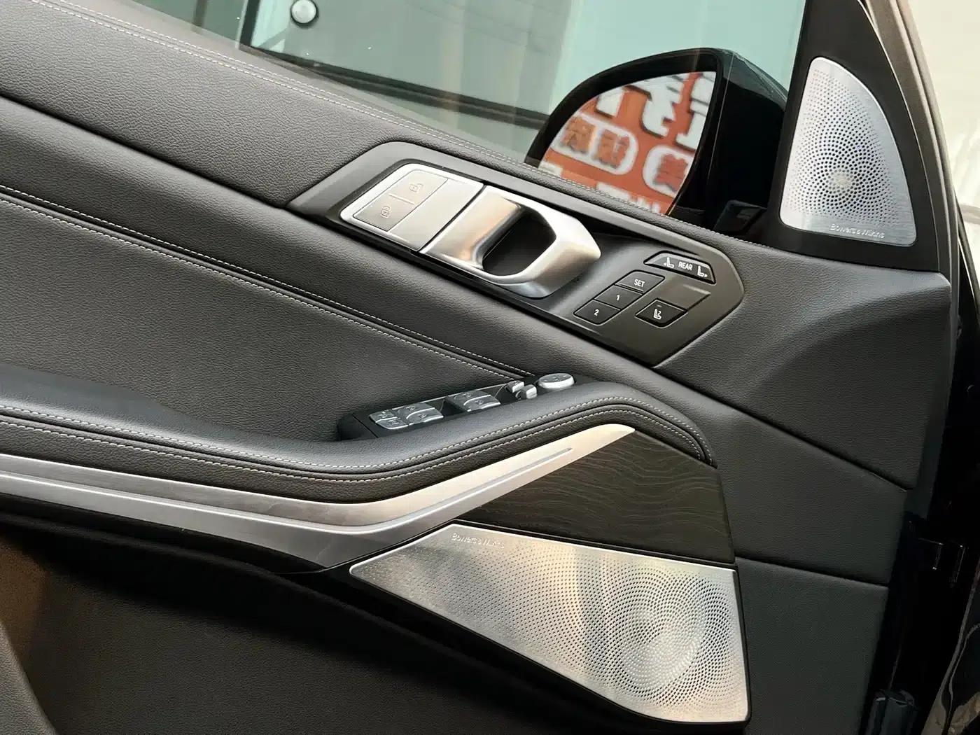 BMW X7 2019 xDrive40i M Sport Package — миниатюра 16