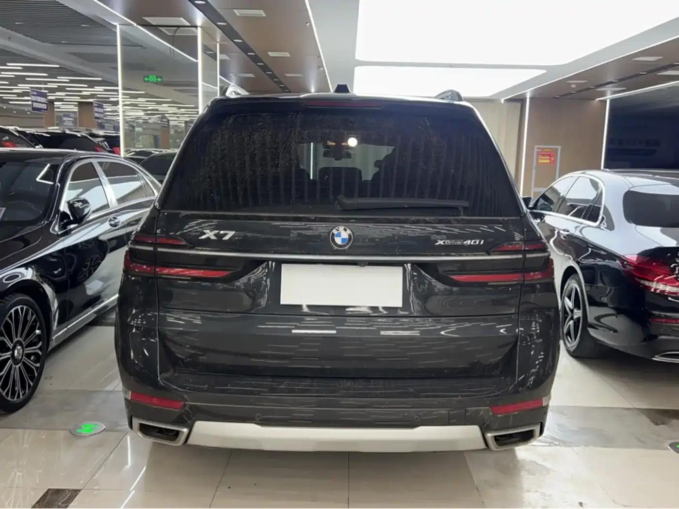 BMW X7 2024 xDrive40i Leading Luxury Package — миниатюра 11