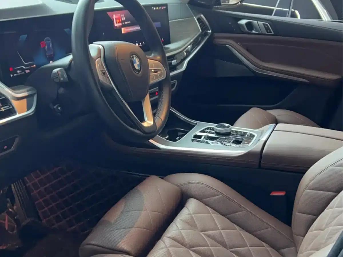 BMW X7 2024 xDrive40i Leading Luxury Package — миниатюра 4