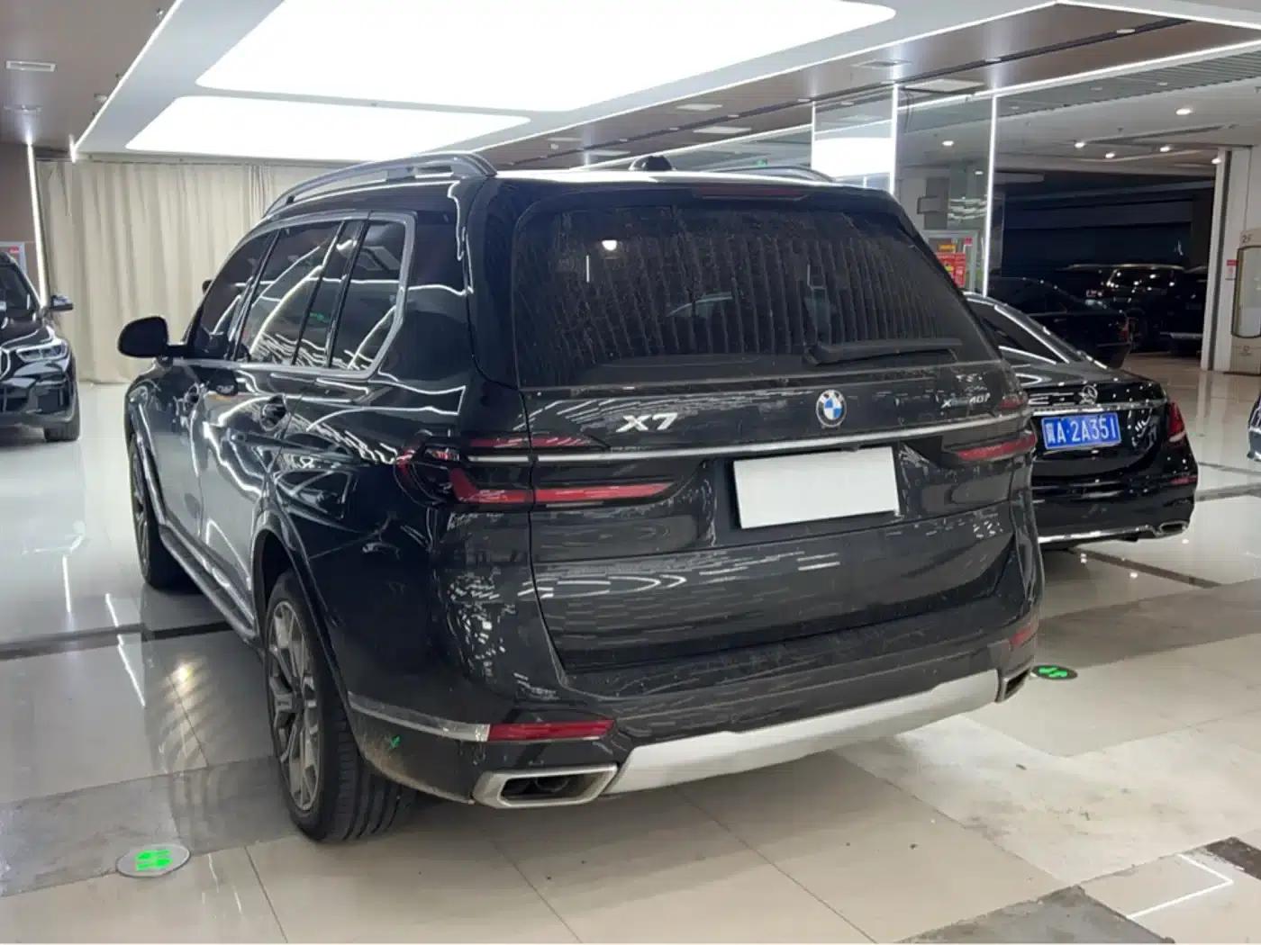 BMW X7 2024 xDrive40i Leading Luxury Package — миниатюра 10