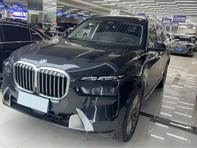 BMW X7 2024 xDrive40i Leading Luxury Package
