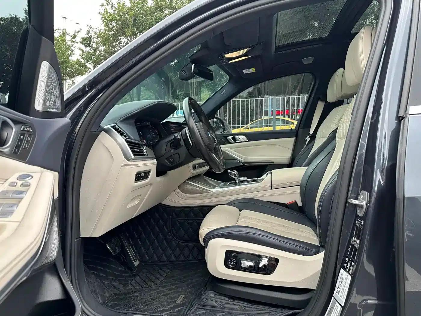 2021 BMW X7 xDrive40i Executive M Sport Package — миниатюра 5