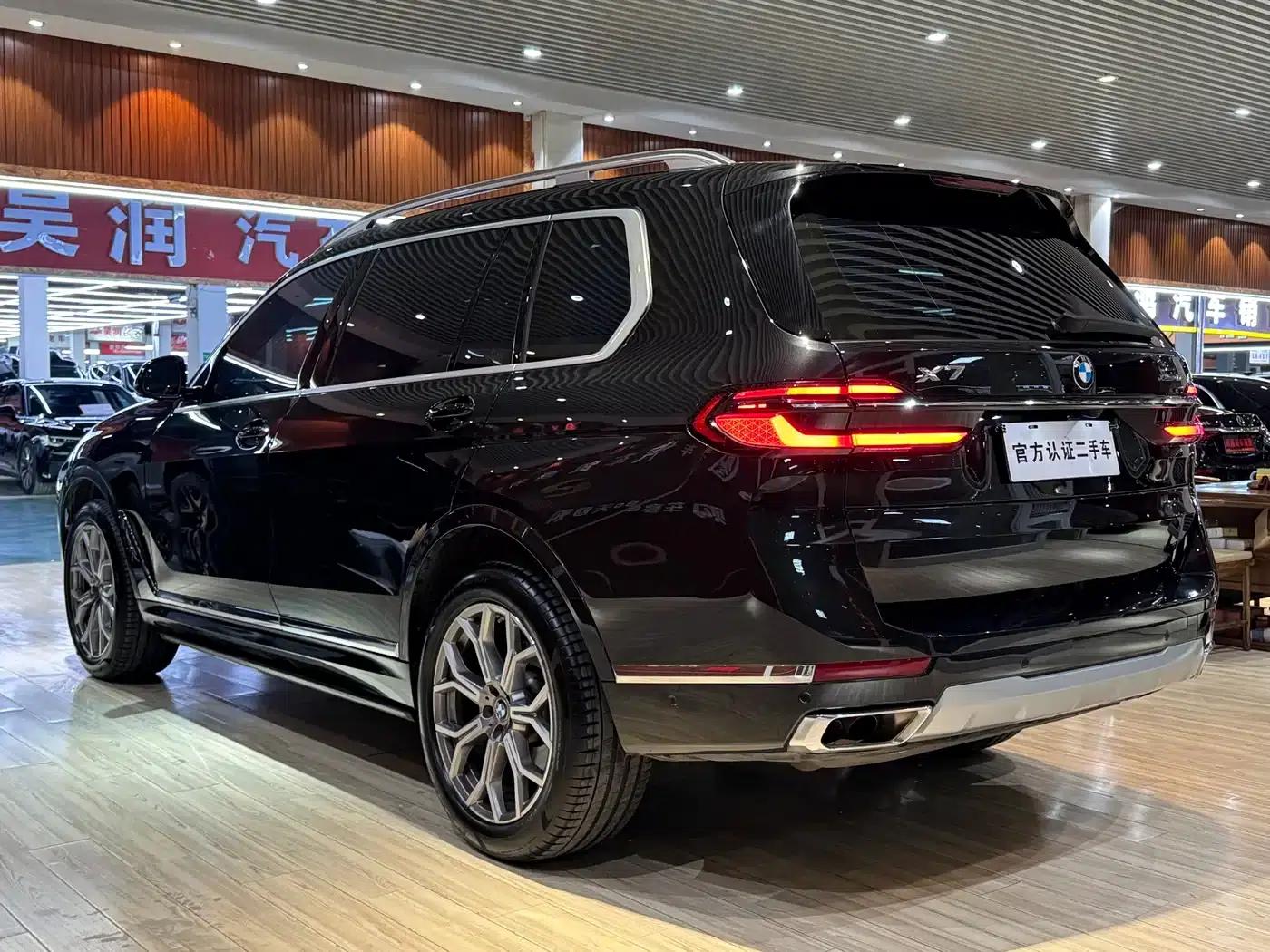 BMW X7 2023 xDrive40i Leading Luxury Package — миниатюра 12