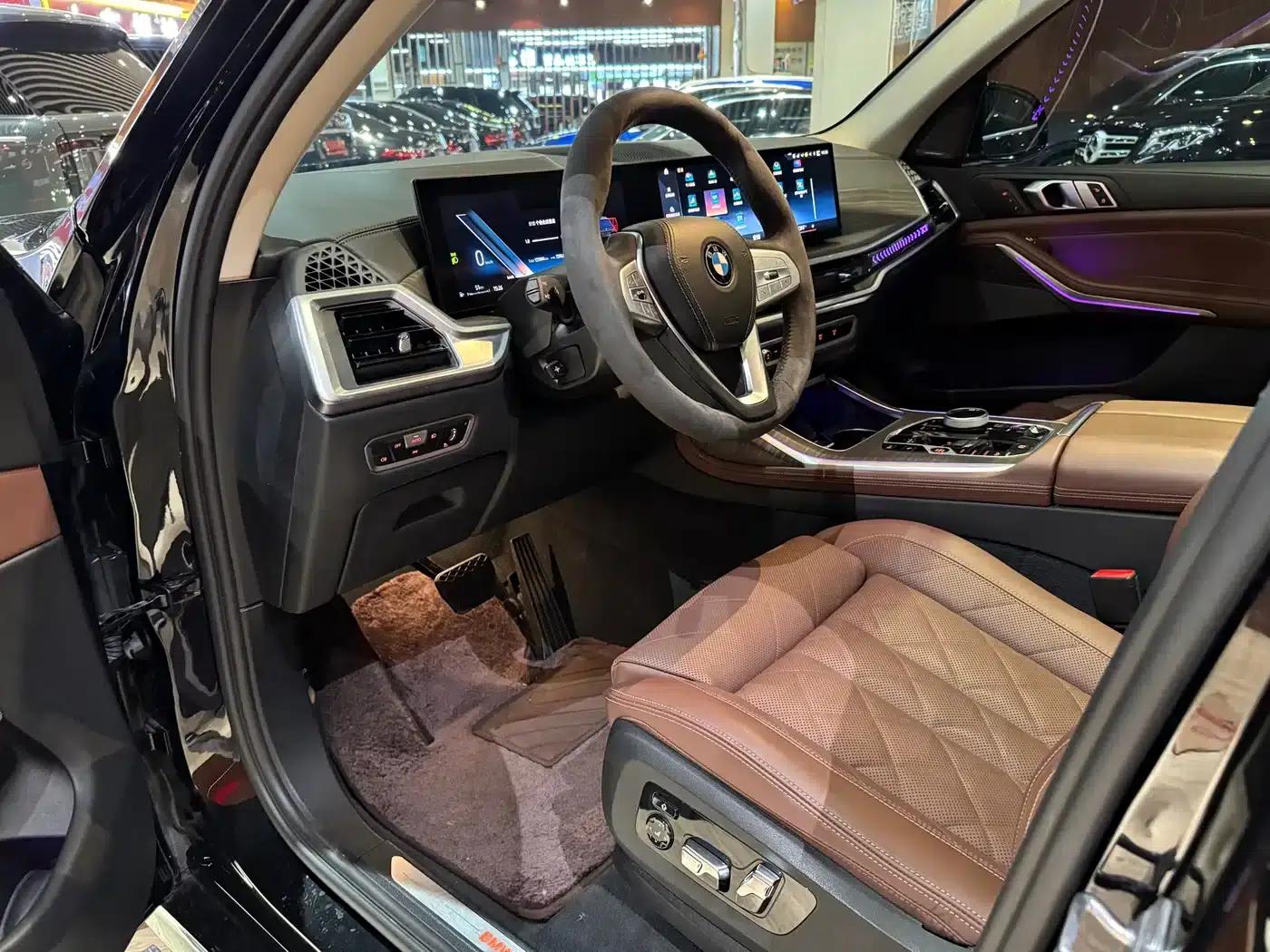 BMW X7 2023 xDrive40i Leading Luxury Package — миниатюра 9